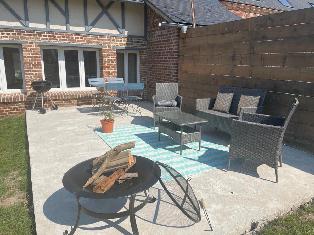Le Clos Charmaine Auquemesnil Exteriör bild